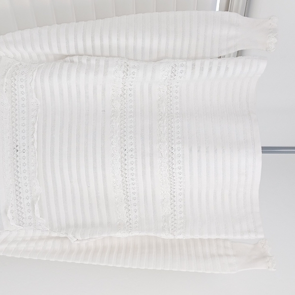 White House Black Market Top - Picture 3 of 11